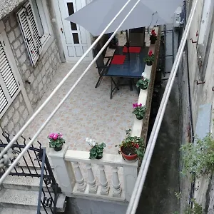  Apartamento Duje